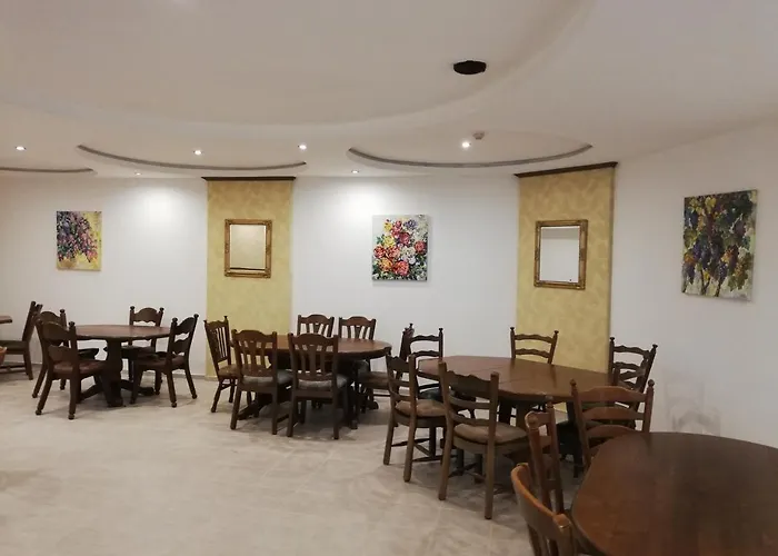 Хотел Плаза Хотел 3*